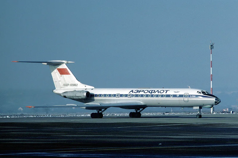 1986 – Aeroflot Flight 6502 Crashes