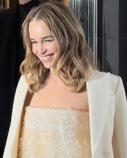 1986 – Emilia Clarke Born