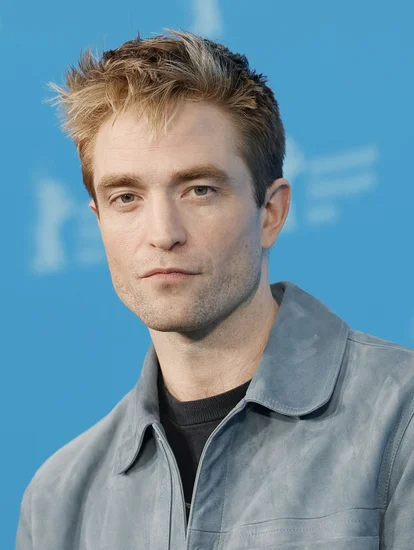 1986 – Robert Pattinson Born
