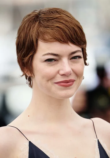 1988 – Emma Stone Born
