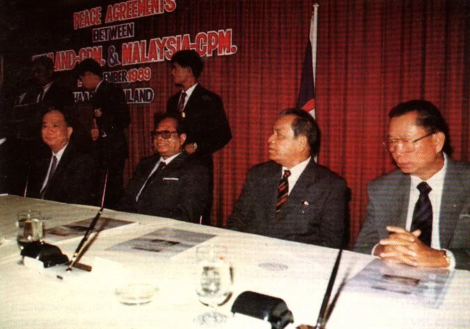 1989 – Malaysian Peace Agreement Signed