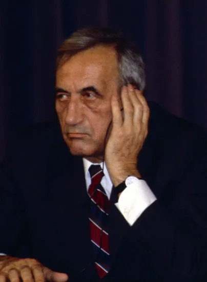 1989 – Tadeusz Mazowiecki Becomes Prime Minister
