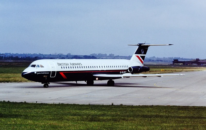 1990 – British Airways Flight 5390 Emergency Landing