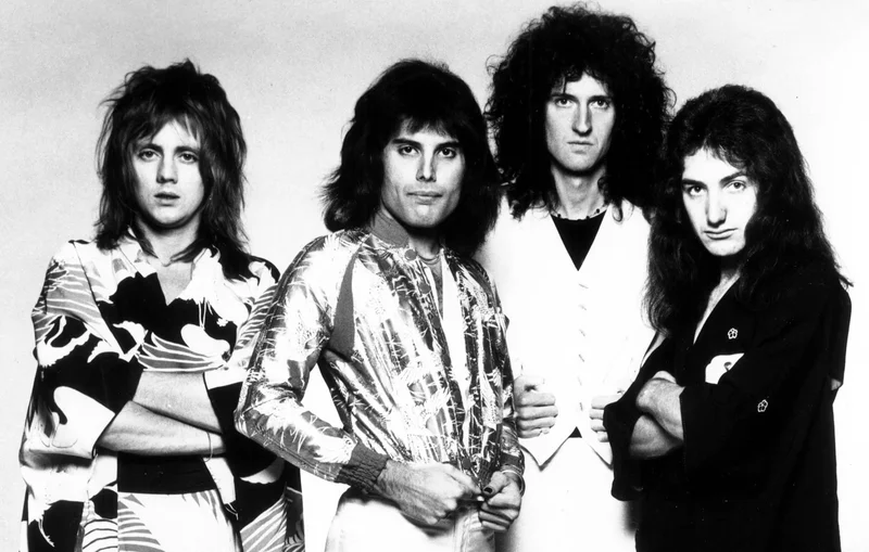 1991 – Freddie Mercury Announces HIV Status