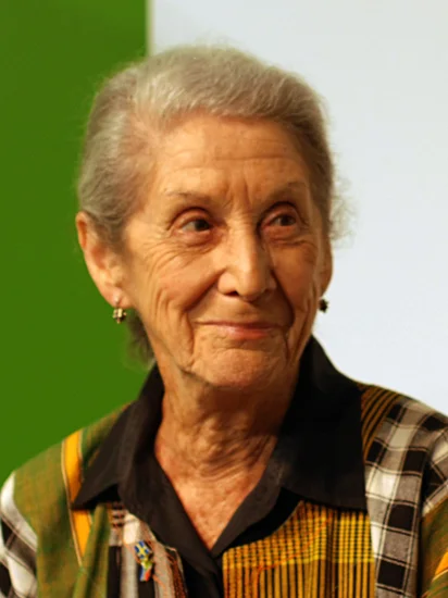 1991 – Nadine Gordimer Wins Nobel Prize