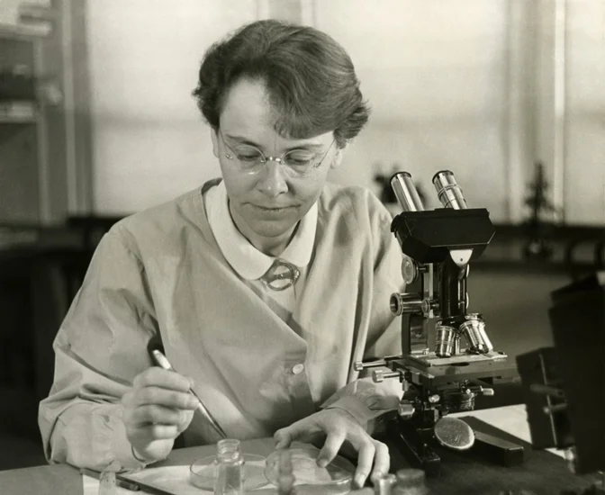 1992 – Barbara McClintock Dies