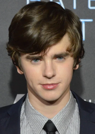 1992 – Freddie Highmore Born