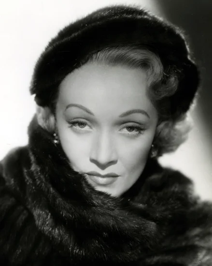1992 – Marlene Dietrich Dies
