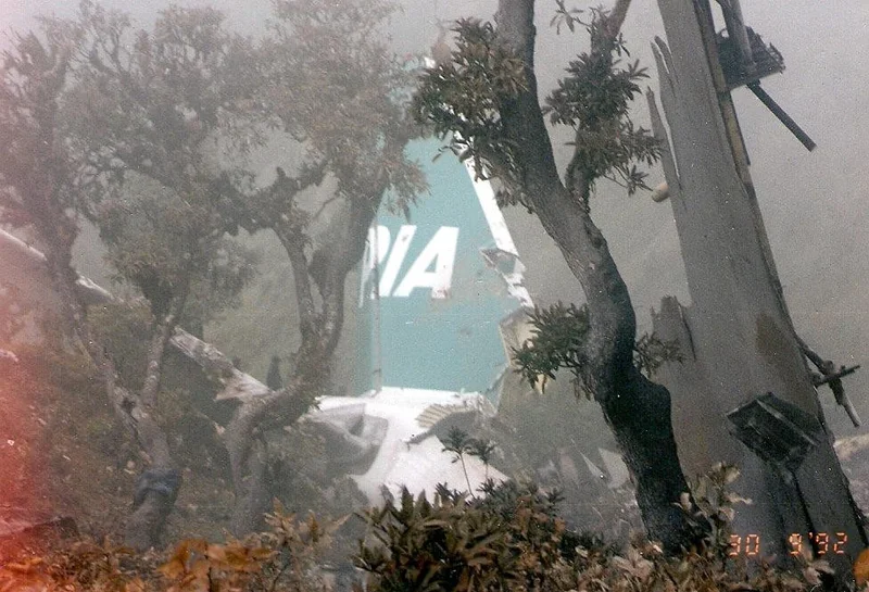 1992 – Pakistan International Airlines Crash