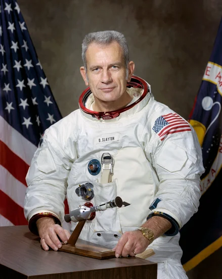 1993 – Deke Slayton Dies