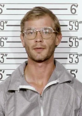 1994 – Jeffrey Dahmer Dies
