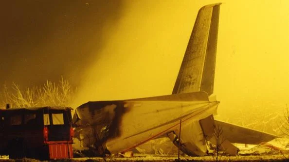 1995 – Banat Air Flight 166 Crashes