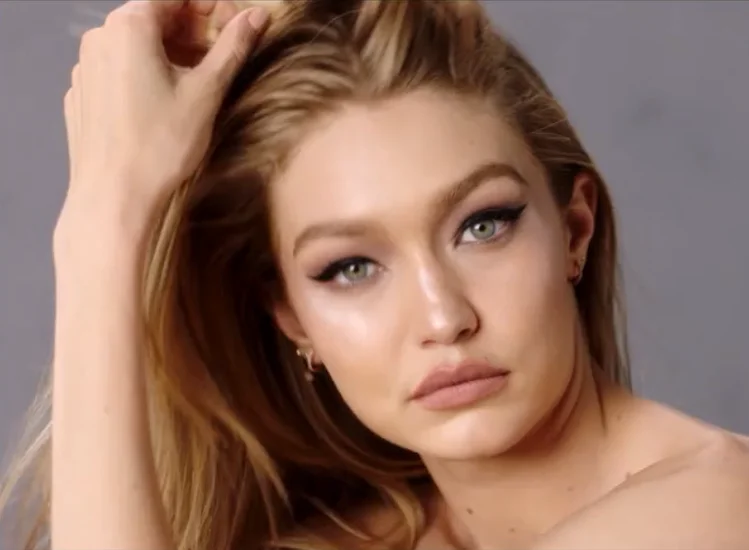 1995 – Gigi Hadid, Supermodel