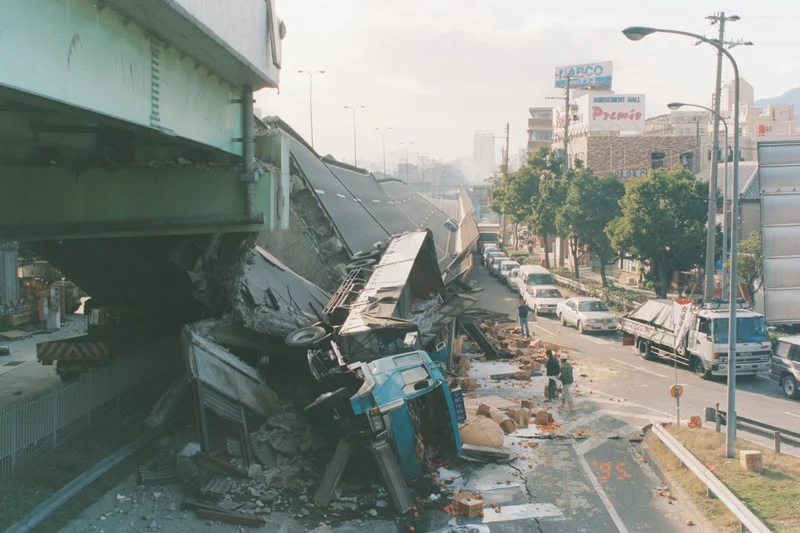 1995 – Great Hanshin Earthquake Strikes Japan