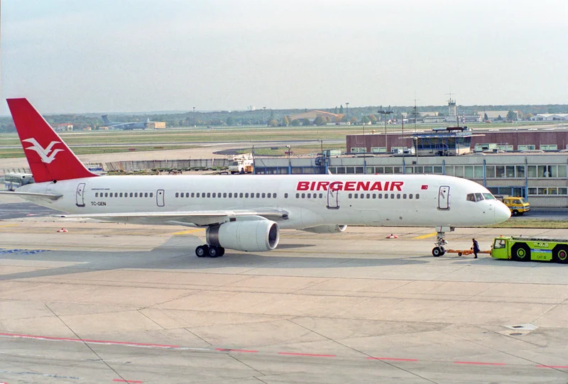 1996 – Birgenair Flight 301 Crashes