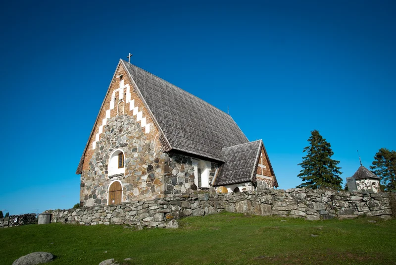 1997 – Historic Finnish Church Destroyed