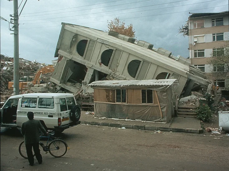 1999 – Düzce Earthquake Strikes Turkey