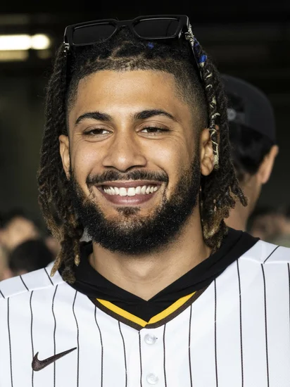 1999 – Fernando Tatís Jr. Born in Dominican Republic