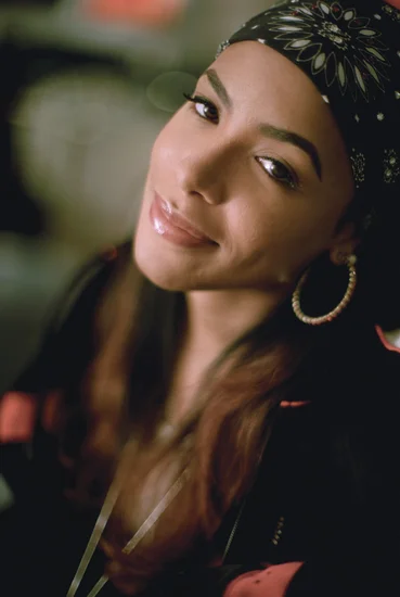 2001 – Aaliyah Dies