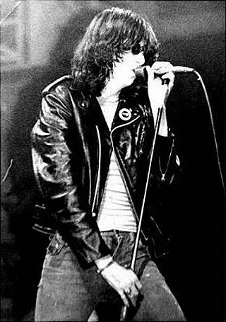 2001 – Joey Ramone Dies