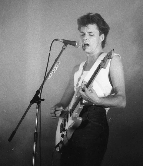 2001 – Stuart Adamson Dies