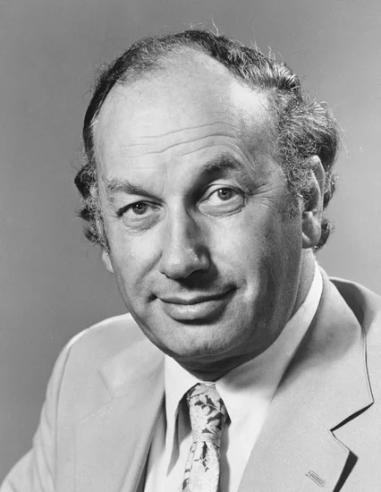 2004 – John Vane Dies