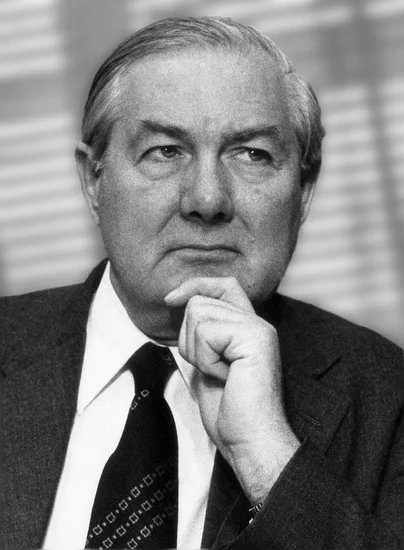 2005 – James Callaghan Dies