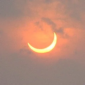 2005 – Solar Eclipse Visible Across Pacific
