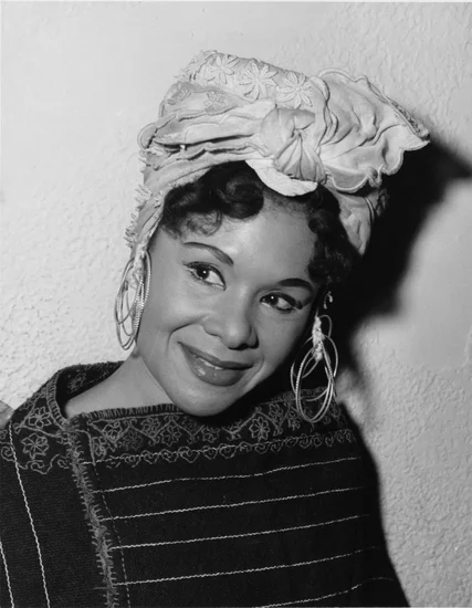 2006 – Katherine Dunham Dies