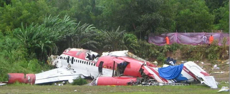2007 – One-Two-Go Airlines Flight 269 Crashes