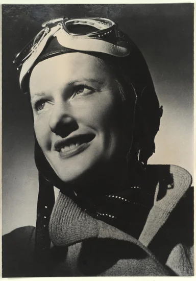 2009 – Aviation Pioneer Nancy Bird Walton Dies