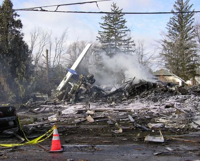 2009 – Colgan Air Flight 3407 Crashes