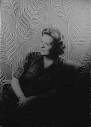 2010 – Maureen Forrester Dies
