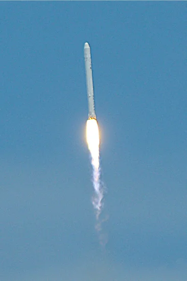 2010 – SpaceX Falcon 9 Successfully Launches