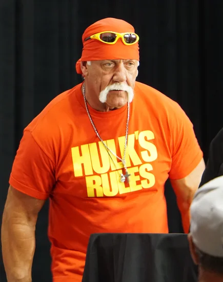 2010 – TNA Wrestling Moves to Monday Night