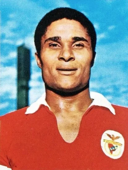 2014 – Eusébio Dies