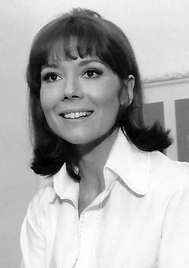 2020 – Diana Rigg Dies