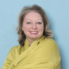 2022 – Hilary Mantel Dies